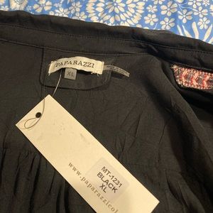 Gorgeously embroidered Paparazzi blouse XL